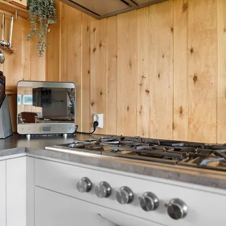 Arctic Panoramic Views Apartament *