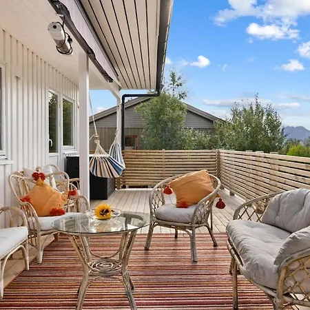 Arctic Panoramic Views Apartament *