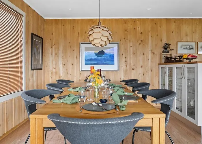 Arctic Panoramic Views *